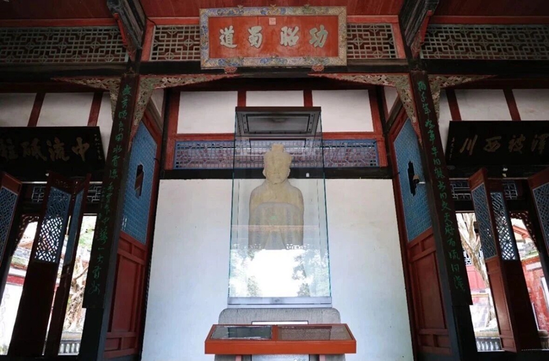 1764729731836047.jpg 2.jpg